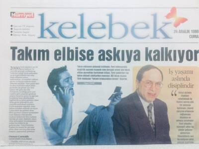 Hürriyet Gazetesi Kelebek 24 Aralık 1999 - Takım Elbise Askıya Kalkıyor GZ42226 - 1