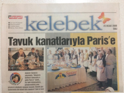 Hürriyet Gazetesi Kelebek 25 Ocak 2000 - Tavuk Kanatlarıyla Parise GZ24982 - 1