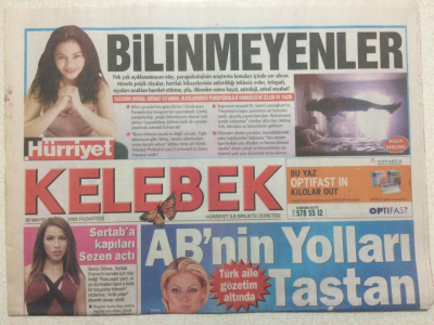 Hürriyet Gazetesi Kelebek 30 Mayıs 2005 - Sertap Erenere Kapıları Sezen Aksu Açtı GZ24931 - 1