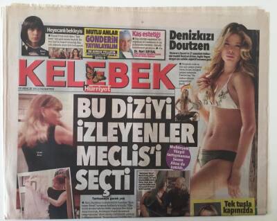Hürriyet Gazetesi Kelebek Eki 10 Aralık 2012 - Bu Diziyi İzleyenler Meclisi Seçti Muhteşem Yüzyıl Tartışmasına Sezen Aksu da Katıldı GZ26921 - 1