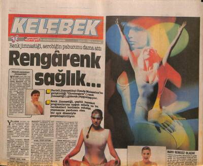 Hürriyet Gazetesi Kelebek Eki 12 Eylül 1988 - Necla Hanım , Bülent Ersoyu Sahnedeyken Bile Yalnız Bırakmıyor GZ93911 - 1