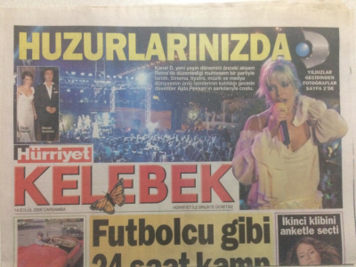 Hürriyet Gazetesi Kelebek Eki 14 Eylül 2005 - Yıldızlar Geçidi, Deniz Seki İkinci Klibini Anketle Seçti GZ27165 - 1