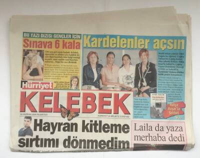 Hürriyet Gazetesi Kelebek Eki 14 Haziran 2004 - Özcan Deniz Hayran Kitleme Sırtımı Dönmedim GZ8800 - 1