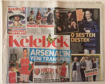Hürriyet Gazetesi Kelebek Eki 17 Ekim 2016 - Ebru Gündeşe O Sesten Destek , 2 MFÖ GZ18630 - 1