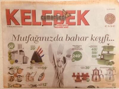 Hürriyet Gazetesi Kelebek Eki 17 Nisan 2010 - Skandal Kadın Playboya Soyundu, Hande Yener Kadire Tüm Kapılar Kapalı Dedi, Işın Karaca Şarkılarım Darbe Etkisi Yaratacak GZ40105 - 1