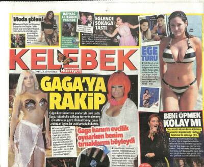 Hürriyet Gazetesi Kelebek Eki 19 Eylül 2014 - Lady Gaga Atinaya Böyle İndi GZ104759 - 1