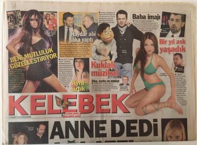 Hürriyet Gazetesi Kelebek Eki 19 Mart 2009 - Emre Altuğ Kuklalı Müzikal GZ28549 - 1