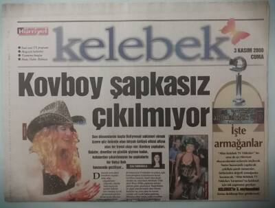 Hürriyet Gazetesi Kelebek Eki 2 Kasım 2000 Kovboy Şapkasız Çıkılmıyor -GZ37505 - 1