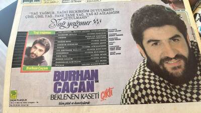 Hürriyet Gazetesi Kelebek Eki 20 Aralık 1989 - Burhan Çaçan Kaset Reklamı - Nil Burak Şimdi Şili Yolcusu GZ126512 - 2