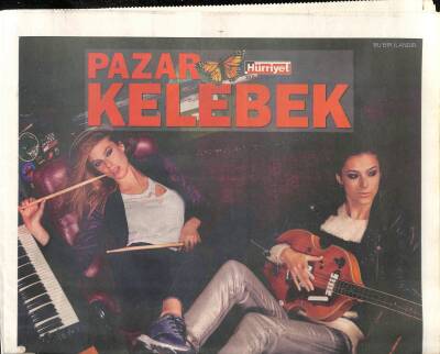 Hürriyet Gazetesi Kelebek Eki 20 Eylül 2015 - İzzet Çapa Ben Sünni Türk , Eşim Alevi Kürt , İlk Eşim İngiliz GZ116352 - 1
