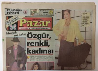 Hürriyet Gazetesi Kelebek Eki 22 Eylül 1985 - Modada Sonbahar Özgür Renkli Kadınsı GZ20031 - 1