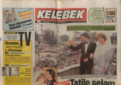 Hürriyet Gazetesi Kelebek Eki 24 Haziran 1987- Göğüslere Çıkartma GZ63724 - 2
