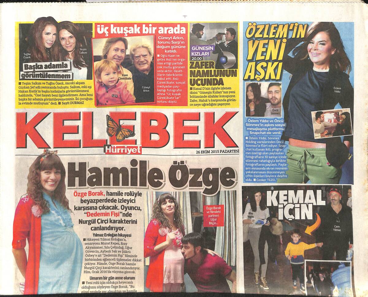 Hürriyet Gazetesi Kelebek Eki 26 Ekim 2015 - Cem Yılmaz Ve Ahu Yağtu Oğulları Kemal İçin Birlikte - Üç Kuşak Bir Arada Cüneyt Arkın GZ154783 - 1