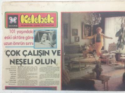 Hürriyet Gazetesi Kelebek Eki 3 Ocak 1977 - Bu Yıl Arap Başı Moda GZ50492 - 1