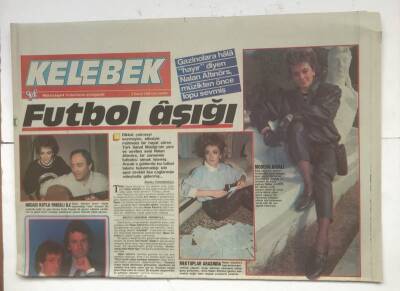 Hürriyet Gazetesi Kelebek Eki 3 Şubat 1988 - Yumruğa Karşı Müzik GZ8264 - 1