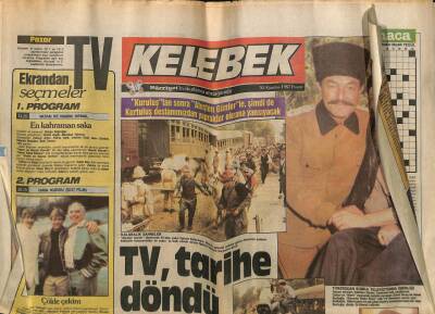 Hürriyet Gazetesi Kelebek Eki 30 Ağustos 1987 - Ateşten Günler Dizisinde , 50 Bine Yakın Figüran Kullanılıyor GZ94149 - 1