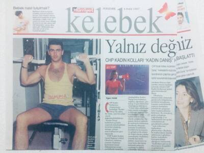 Hürriyet Gazetesi Kelebek Eki 4 Aralık 1997 - Yalnız Değilsiniz GZ42256 - 1