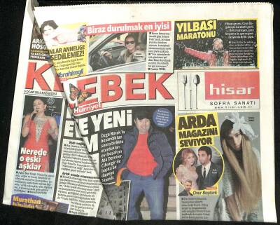 Hürriyet Gazetesi Kelebek Eki 5 Ocak 2015 - Galatasaraylı Futbolcu Olcan Adın 800 Bin TLlik Araçla Alışverişte GZ115953 - 1