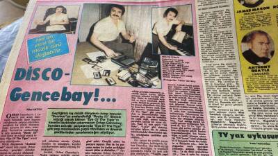 Hürriyet Gazetesi Kelebek Eki 6 Temmuz 1984 - Her An Yeni Bir Müzik Türü Doğabilir * Orhan Gencebay GZ114364 - 2