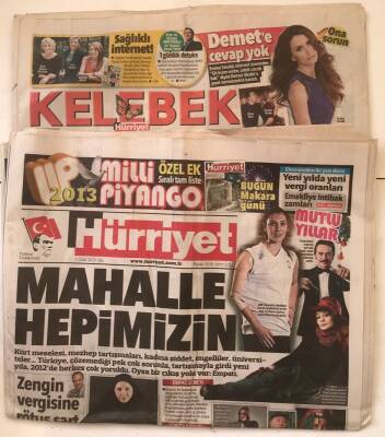 Hürriyet Gazetesi Kelebek Eki İle 1 Ocak 2013 - Kan Pıhtısından Hastanelik Oldu GZ7214 - 2