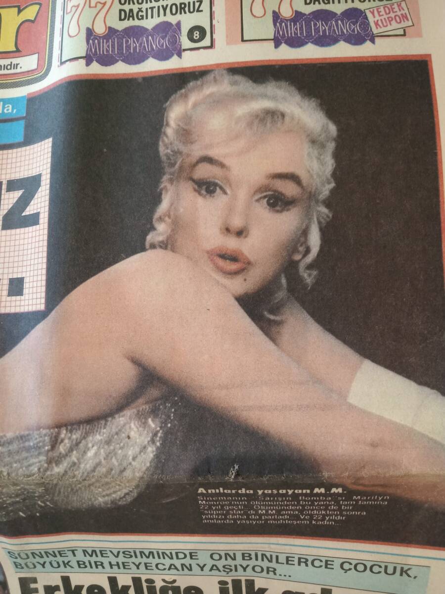 Hürriyet Gazetesi Kelebek Pazar Eki 5 Ağustos 1984 - Ölümsüz Sarışın Marilyn Monroe - Müjdat Gezen Perran Kutman Fotoroman GZ145844 - 2