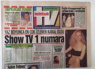 Hürriyet Gazetesi Kelebek TV Eki 27 Ağustos 1993 - Bir Başka Gece Ünlü Yıldızları Ekrana Getiriyor Kibariyeden Mini Konser GZ18080 - 1