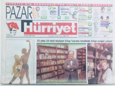 Hürriyet Gazetesi Pazar Eki 2 Kasım 1997 - Yazarlar Ve Kütüphaneleri GZ42021 - 1