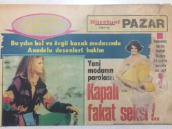 Hürriyet Gazetesi Pazar Eki 22 Ağustos 1976 - Neşe Karaböcek TRTye Hodri Meydan Diyor GZ51729 - 1
