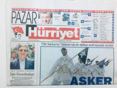 Hürriyet Gazetesi Pazar Eki 27 Şubat 2000 - Ajda Pekkan Estetik Rekortmeni GZ43386 - 2