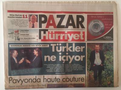 Hürriyet Gazetesi Pazar Eki 28 Aralık 2003 -Latif Doğan Küstüm Dedi Şöhret Geldi , Kibariyeden 3 Yıl Sonra Yeni Albüm GZ28337 - 1