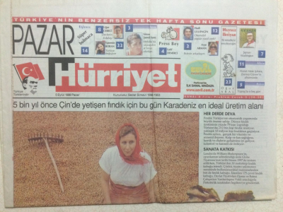 Hürriyet Gazetesi Pazar Eki 5 Eylül 1999 - Seni Gidi Fındık, Matrix 2 Ve 3de Geliyor GZ23861 - 1