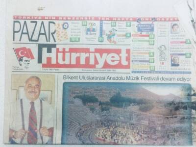 Hürriyet Gazetesi Pazar Eki 7 Eylül 1997 - Seyahat Sever Orkestra GZ40434 - 1