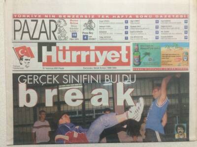 Hürriyet Gazetesi Pazar Eki Alaaddin Çakıcının Din Hocası 15 Temmuz 2001 - GZ32939 - 1
