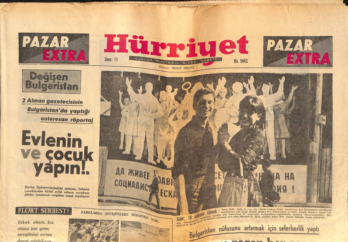 Hürriyet Gazetesi Pazar Extra Eki 15 Kasım 1964 - Bulgaristan Nüfusunu Arttırmak için Seferberlik Yaptı - Üç Yaşında Evlenen Padişah Kızları GZ138362 - 1