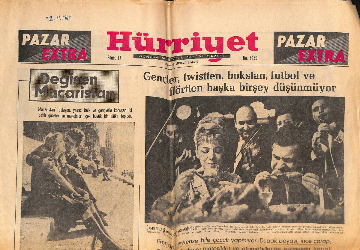 Hürriyet Gazetesi Pazar Extra Eki 22 Kasım 1964 - Gençler , Twistten,Bokstan,Futbol Ve Flörtten Başka Birşey Düşünmüyor GZ138233 - 1