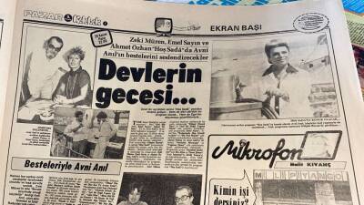Hürriyet Gazetesi Pazar Kelebek Eki 20 Kasım 1983 - Zeki Müren , Emel Sayın Ve Ahmet Özhan Hoş Sadada Avni Anılın Bestelerini Seslendirecekler GZ114602 - 2