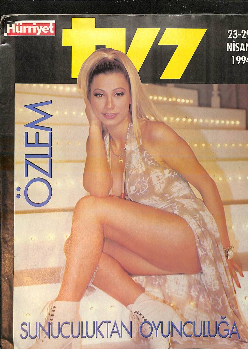 Hürriyet Gazetesi TV 7 Eki 23 - 29 Nisan 1994 - Ebru Yaşar, Rol Gereği Nikah Masasına Oturdu - 12 Mart'ın Perde Arkası NDR93080 - 1