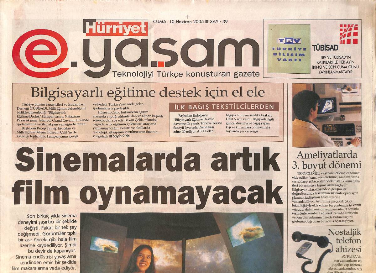 Hürriyet Gazetesi Yaşam Eki 10 Haziran 2005 - Sibel Can Ve Tiki Jale, MP3 Avında GZ154501 - 1