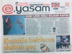 Hürriyet Gazetesi Yaşam Eki 27 Nisan 2007 - Kasada Bekleme Dokun Geç GZ43366 - 2