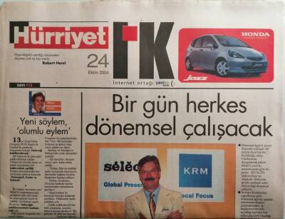 Hürriyet İK Gazetesi 24 Ekim 2004 Birisi Kovuyor Diğeri En İyisini Arıyor - GZ44605 - 1