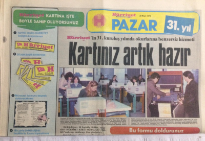 Hürriyet Pazar Eki 30 Nisan 1978 - Kamuran Akkor Sahne Showuna Hazırlanıyor - GZ19984 - 1