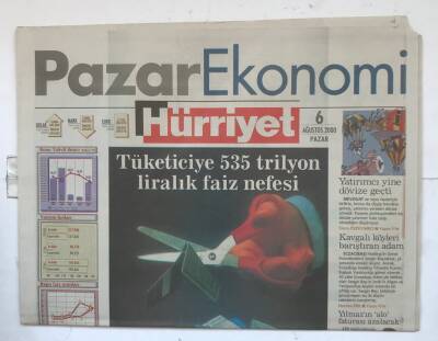 Hürriyet Pazar Ekonomi Gazetesi 6 Ağustos 2000 - Tüketiciye 535 Trilyon Liralık Faiz Nefesi GZ7898 - 1
