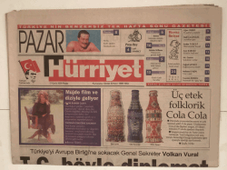 Hürriyet Pazar Gazetesi 17 Eylül 2000 - Türkiyeyi Avrupa Birliğine Sokacak Genel Sekreter Volkan Vural GZ5033 - 1