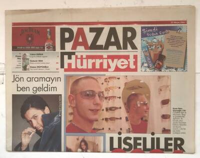 Hürriyet Pazar Gazetesi 23 Mayıs 2004 - Paul Austerdan Bush Şarkısı GZ8235 - 1