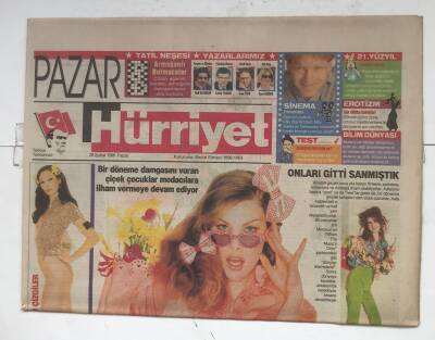Hürriyet Pazar Gazetesi 26 Şubat 1995 - Gelecek Korkusu Fal Baktırıyor GZ8456 - 1