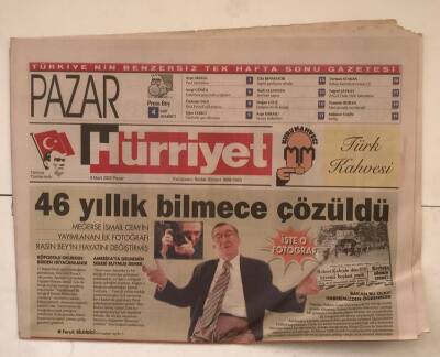 Hürriyet Pazar Gazetesi 3 Mart 2002 - 46 Yıllık Bilmece Çözüldü GZ7737 - 1
