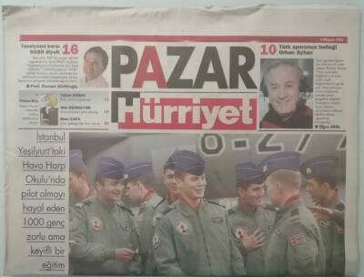 Hürriyet Pazar Gazetesi 4 Mayıs 2003 Türkan Şoray İle Cengiz Aytmatov 25 Yıl Sonra Buluştular -GZ37518 - 1