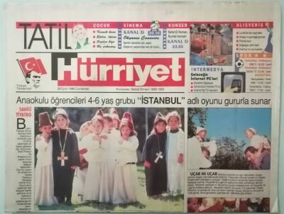 Hürriyet Tatil Gazetesi 28 Eylül 1996 Minikler Sahne Aldı -GZ37428 - 1
