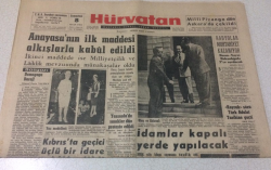 Hürvatan Gazetesi 8 Nisan 1961 - Anayasanın İlk Maddesi Alkışlarla Kabul Edildi - GZ17042 - 1