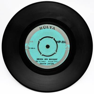 İbrahim Şentürk - Seven Bir Serseri (109.5) PLK8558 - 1